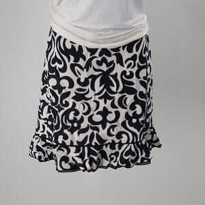 White house Black market women's skirt white black ruffle Size 2 office brunch